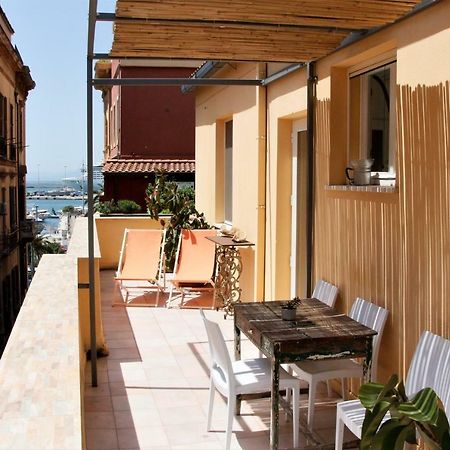 Appartamento Con Terrazza Panoramica In Marina. Cagliari Dış mekan fotoğraf